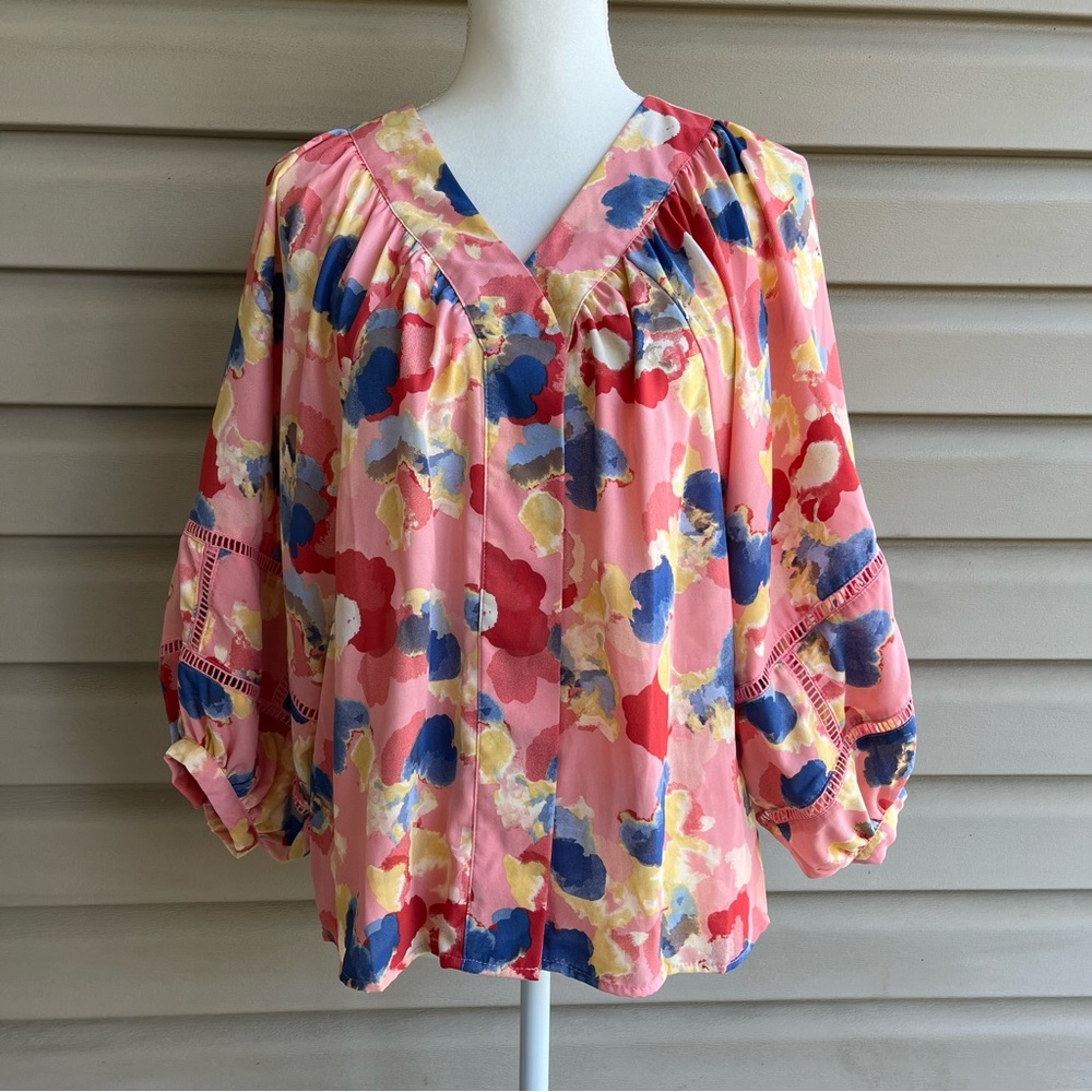 •Sharagano• Abstract Balloon Sleeve V-Neck Blouse - Size Small